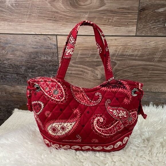 VERA BRADLEY Mesa Red Paisley Sherry Bag Purse Handbag Retired May 2006 Bandana - Picture 3 of 11